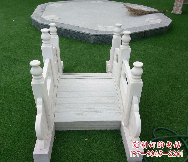 信阳中领雕塑拥有几十年的高质量雕塑制作经验,…