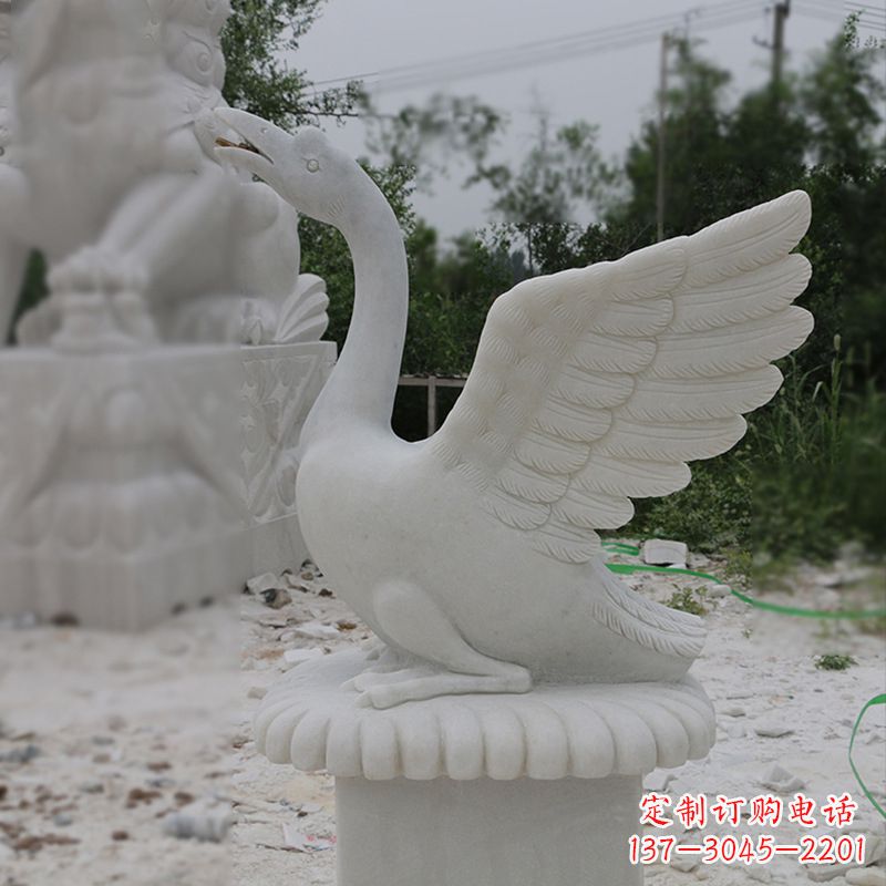 信阳汉白玉展翅喷水天鹅雕塑