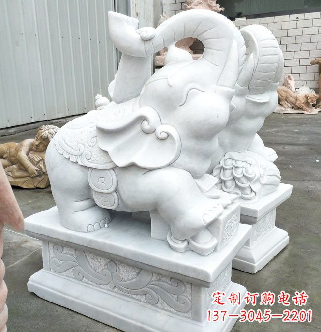 信阳汉白玉招财运小象雕塑