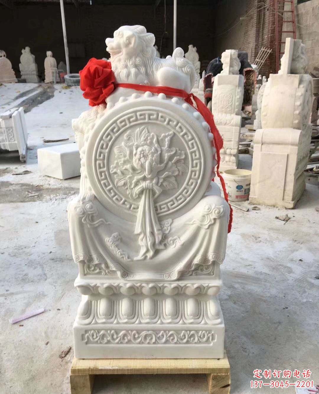 信阳纯手工汉白玉狮子雕塑