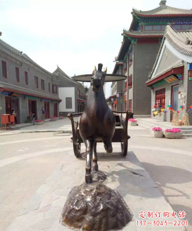 信阳艺术装点的汉代马车——马车铜雕