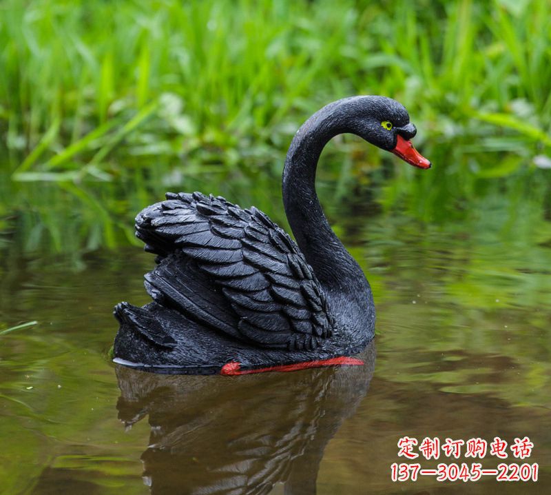 信阳精致风范:黑天鹅展翅玻璃钢仿真雕塑
