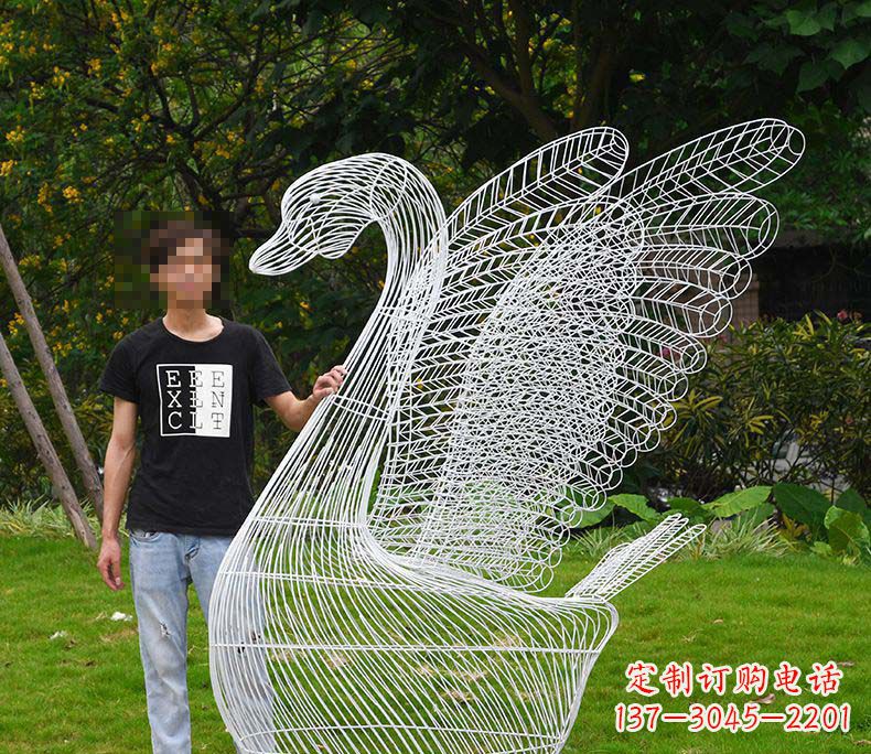 信阳艺术精灵——户外不锈钢天鹅雕塑
