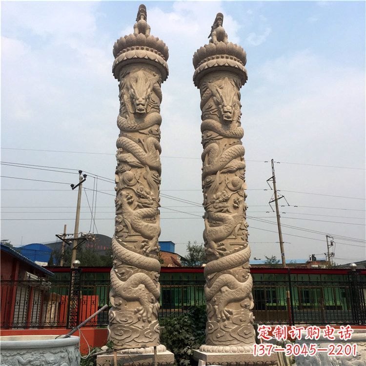 信阳华表盘龙柱