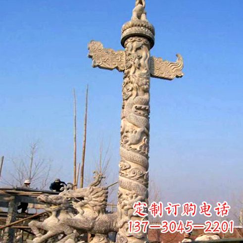 信阳象征古老华夏文化的华表柱子雕塑