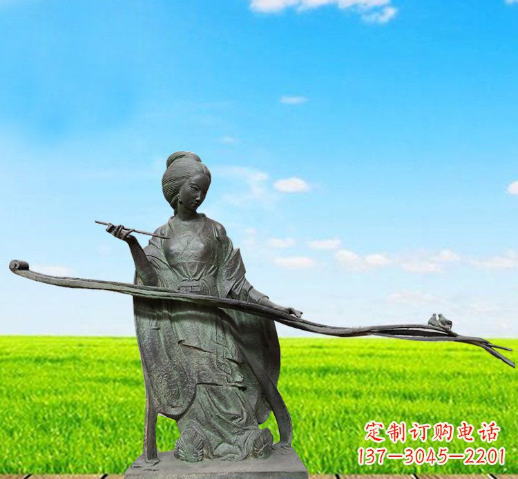 信阳优雅迷人的古代美女铜雕