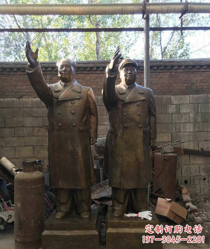 信阳毛主席伟人铜雕——永恒的领袖形象