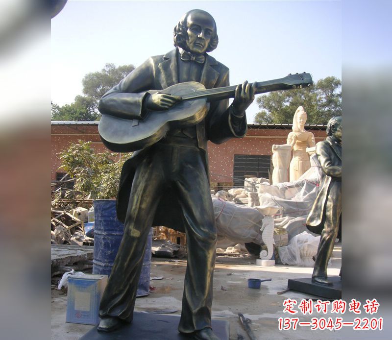 信阳吉他演奏人物景观铜雕