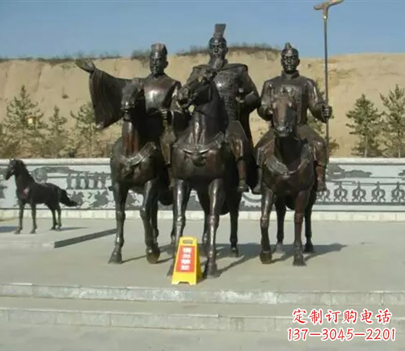 信阳中领雕塑:骑马广场铜雕作品