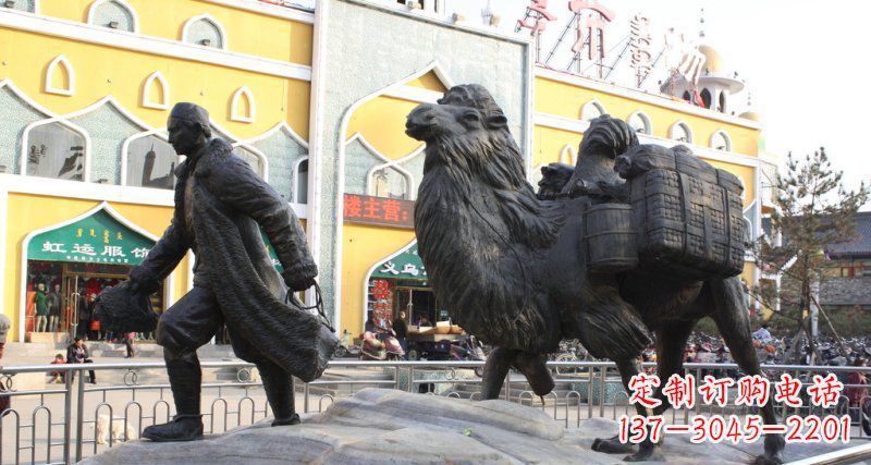 信阳骆驼铜雕,让新疆风情永传