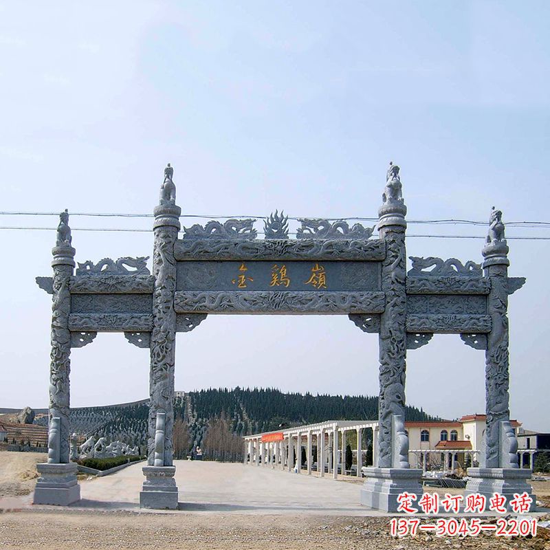 信阳金鸡岭景区石雕牌坊
