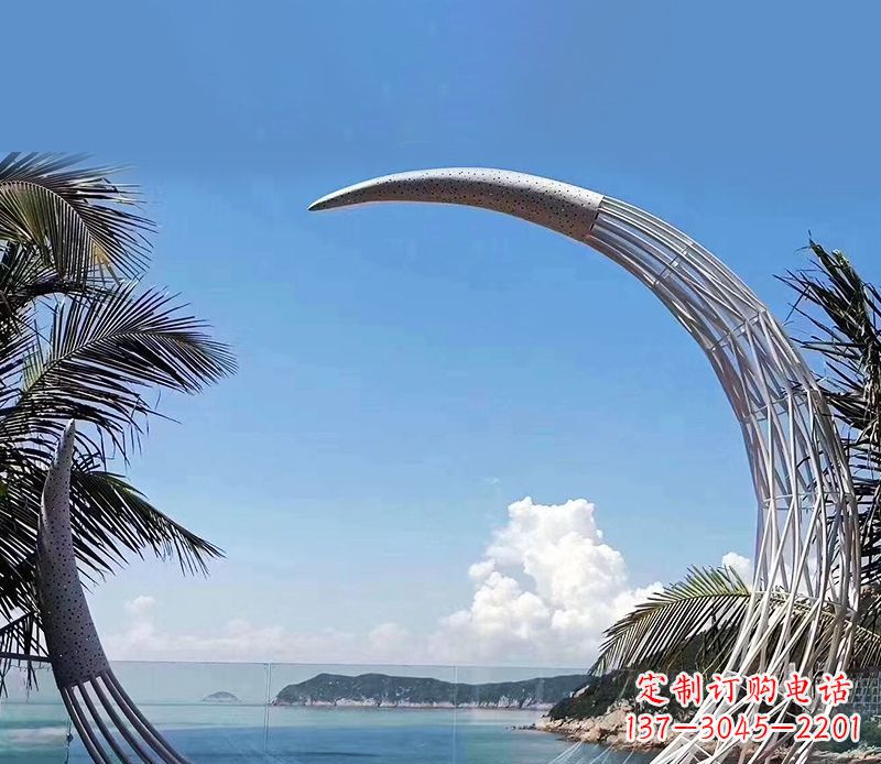 信阳无比耀眼的不锈钢月亮雕塑