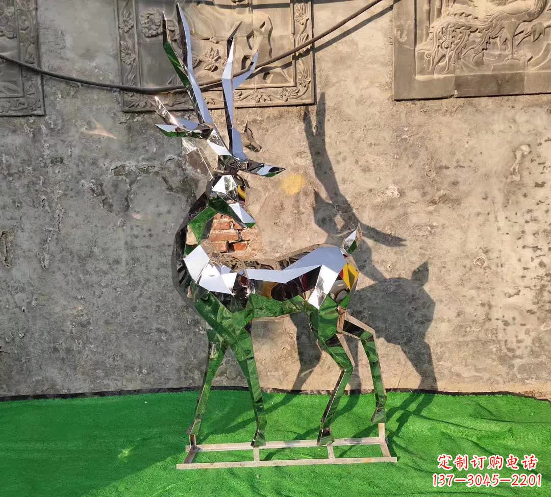 信阳闪耀华丽的不锈钢几何梅花鹿雕塑