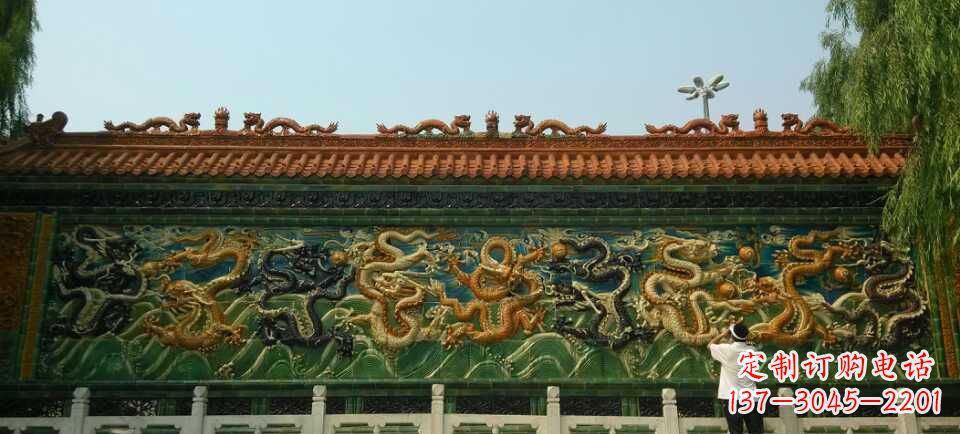 信阳九龙壁景观石雕——造型精致,极致雕刻