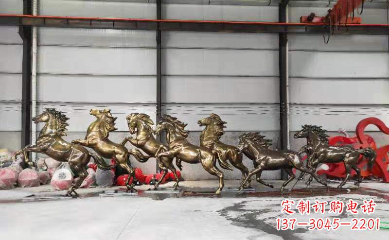 信阳高贵雕塑,骏马奔腾玻璃钢动物雕塑户外摆件
