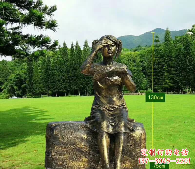 信阳精美的女孩铜雕塑,展现活力与青春