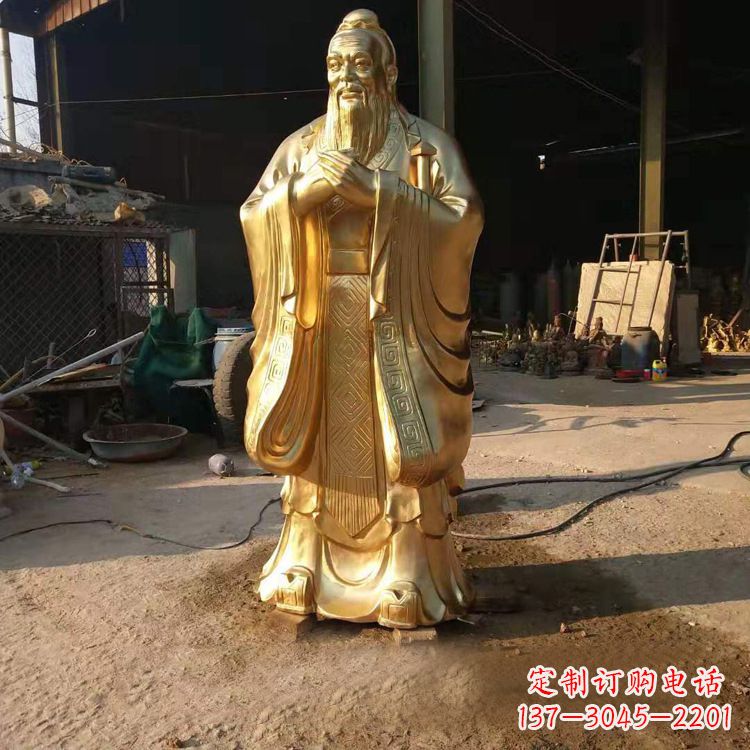 信阳以孔子为精髓的青铜雕塑