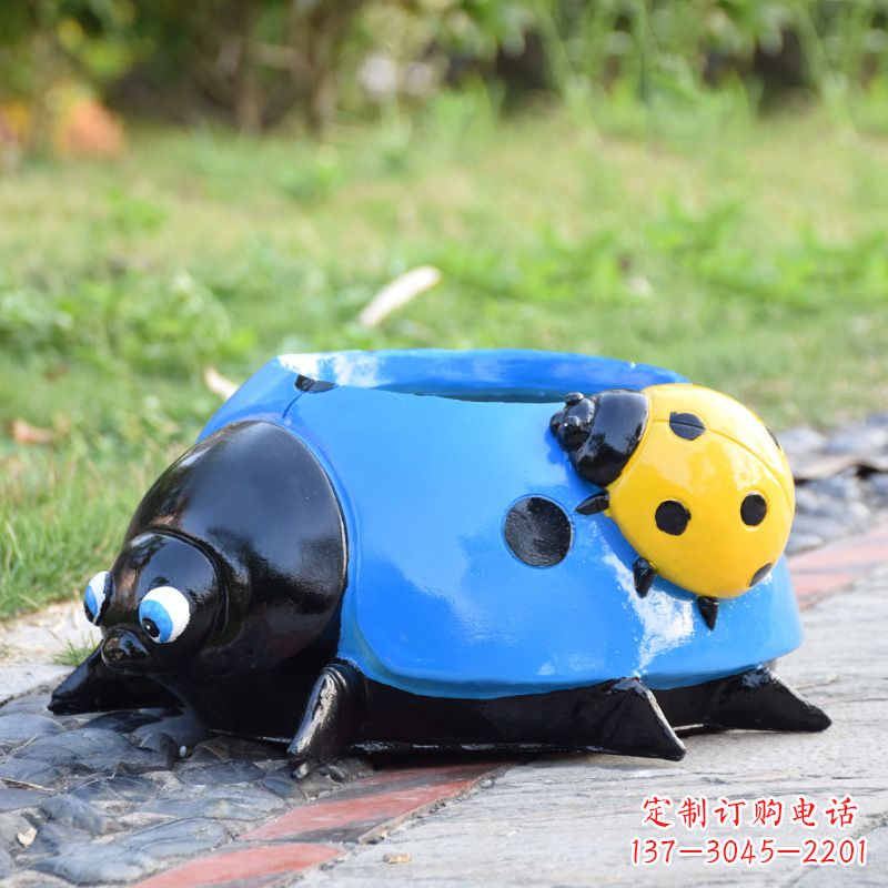 信阳蓝色玻璃钢七星瓢虫花盆雕塑