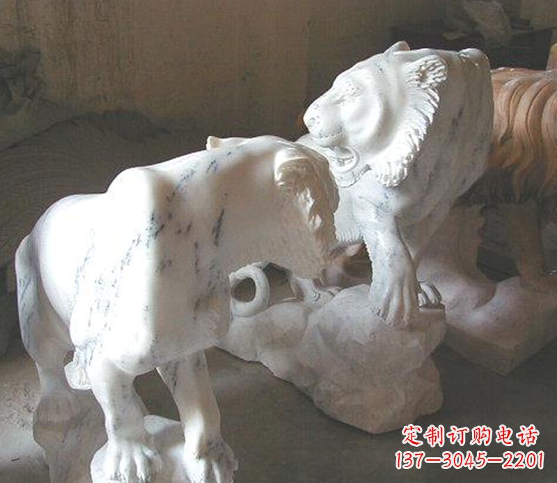 信阳领雕塑是一家专业的雕塑定制厂家,我们的老…