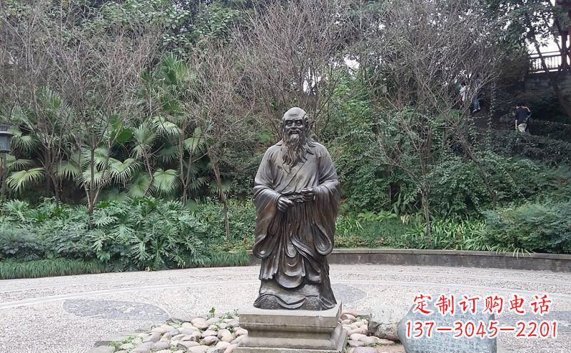 信阳品尝古典:中领雕塑老子铜雕