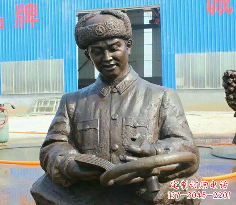 信阳雷锋看书校园名人铜雕
