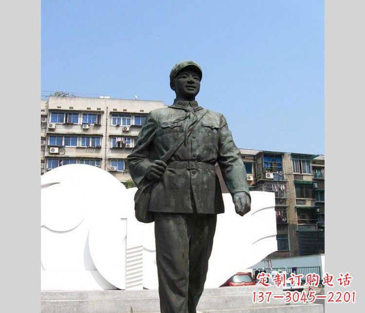 信阳定制雷锋雕塑,体现英雄精神