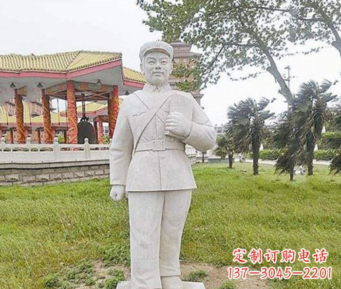 信阳雷锋石雕——传承奉献精神