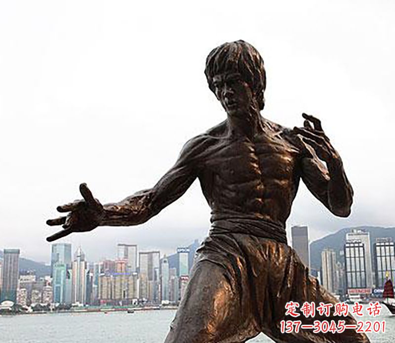 信阳李小龙铜雕,为您展现明星的精彩!