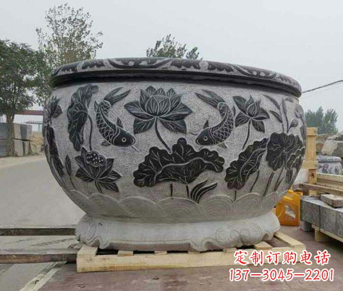 信阳中领雕塑出品,精致仿古圆水缸雕塑