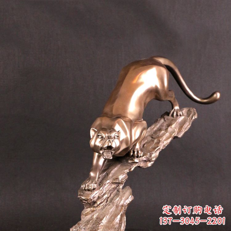 信阳猎豹玻璃钢雕塑——高级定制精美雕塑