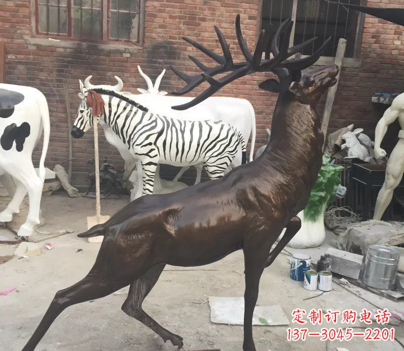 信阳羚羊公园动物铜雕,欣赏自然之美