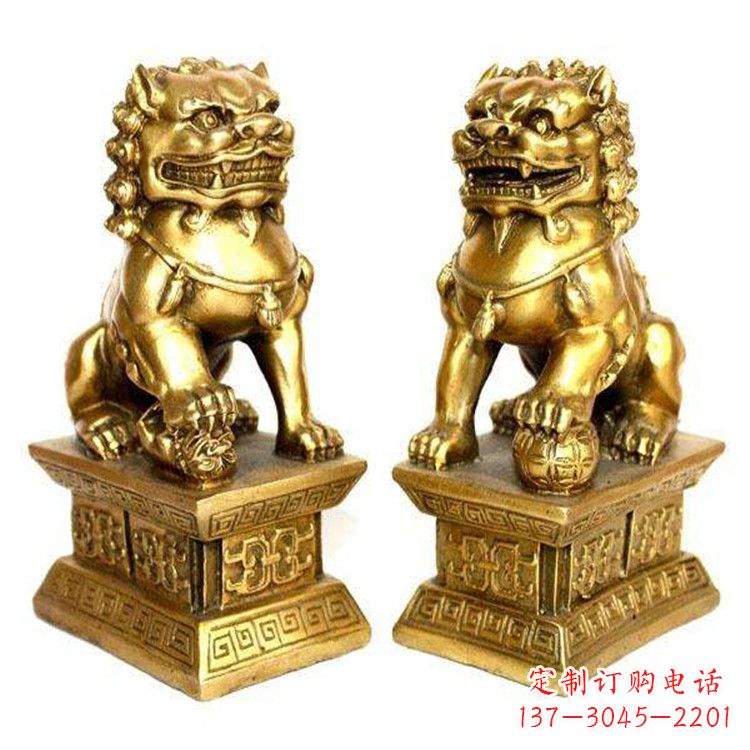 信阳鎏金故宫狮子,精美而堂皇的雕塑