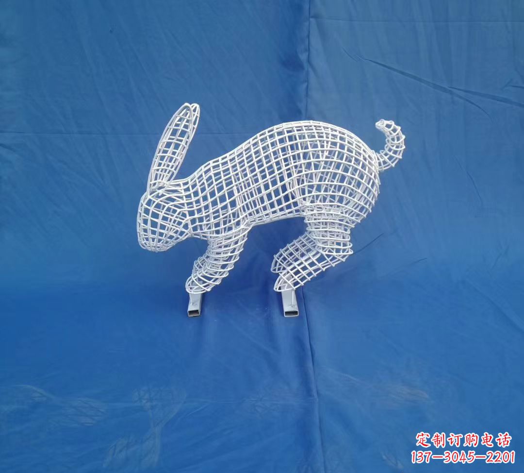 信阳唯美精致的镂空兔子公园雕塑