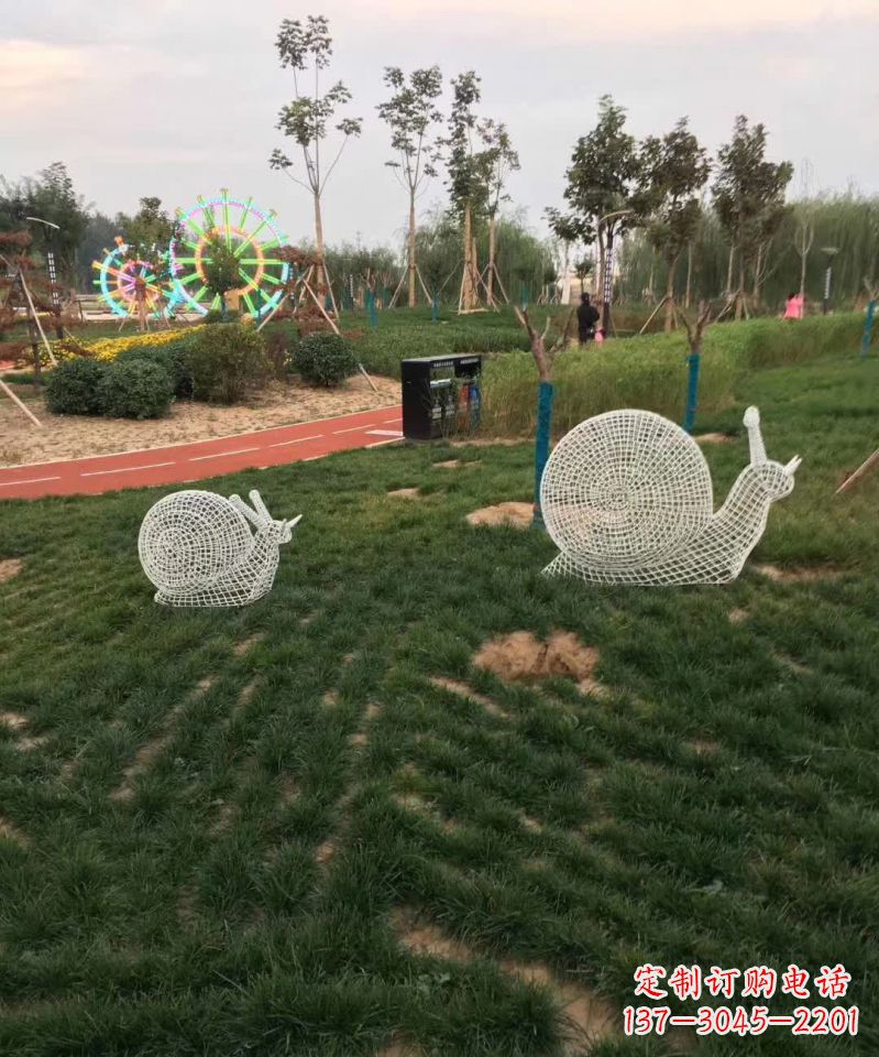 信阳镂空不锈钢蜗牛雕塑