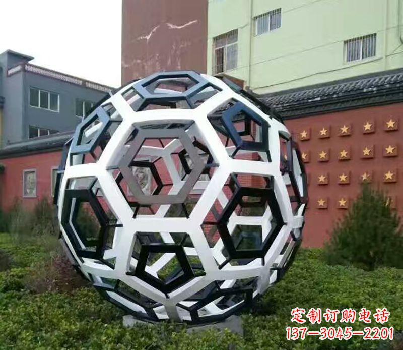信阳中领雕塑定制足球公园不锈钢雕塑