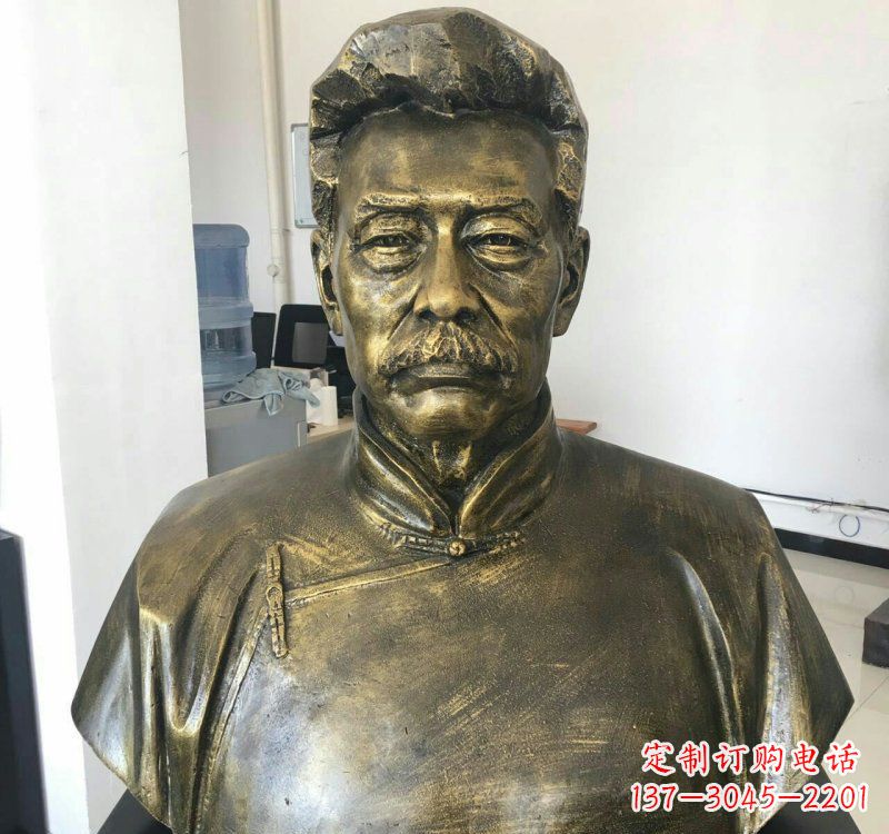 信阳鲁迅铜雕:给您带来全新的珍藏体验