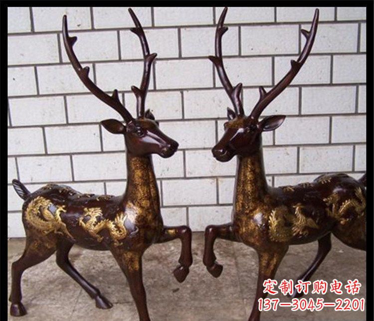 信阳中领雕塑梅花鹿玻璃钢动物雕塑是一款造型精…