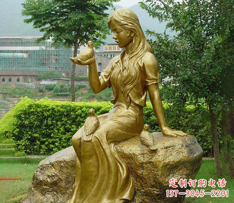 信阳激发无限灵感的精美鸽子雕塑