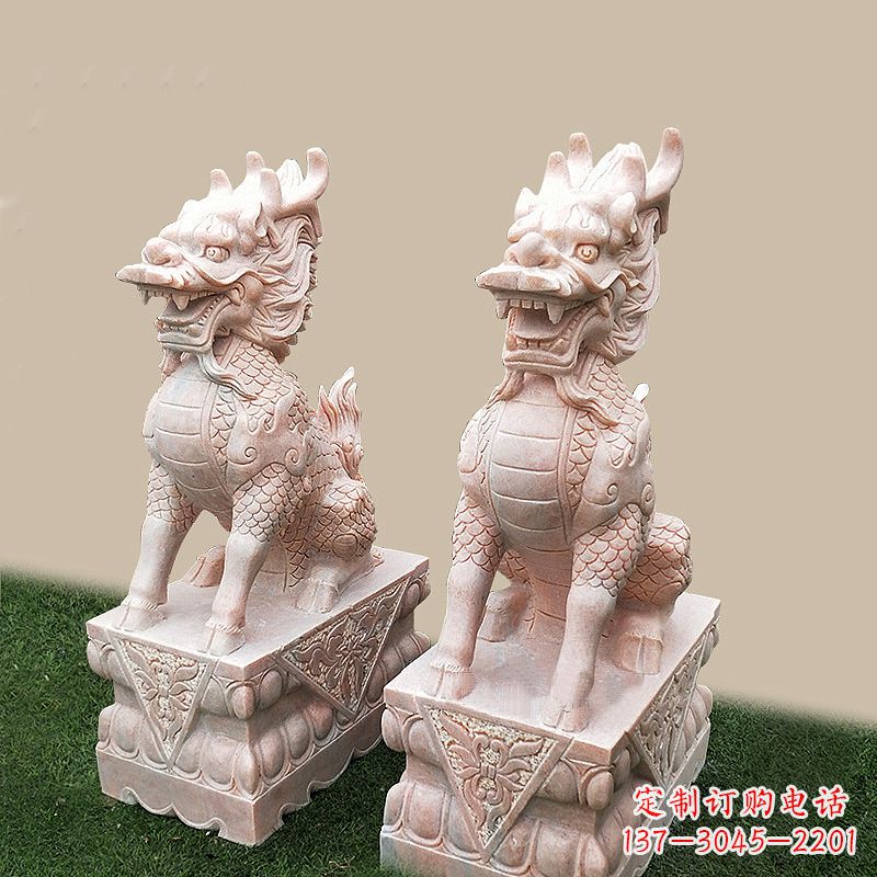 信阳门口看门神兽麒麟石雕