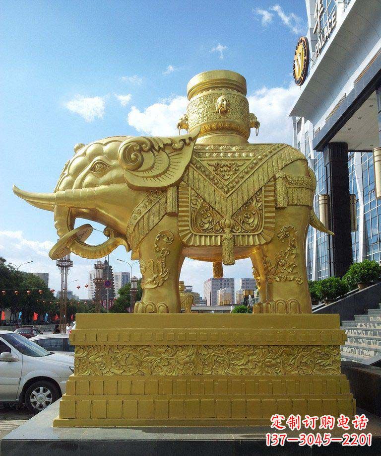 信阳宝瓶大象铜雕——典雅高贵,美轮美奂