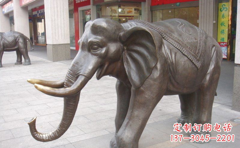 信阳祥和如意的铜制大象雕塑