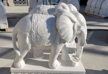 信阳看门石雕大象，精致雕塑工艺的经典之作