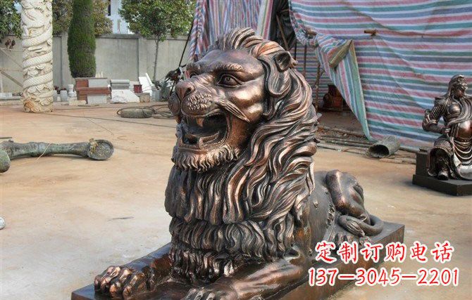 信阳汇丰狮子铜雕,体现高贵气质