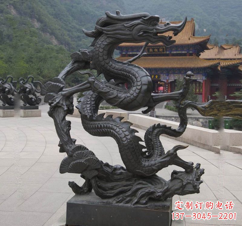 信阳超群绝伦的盘龙铜雕