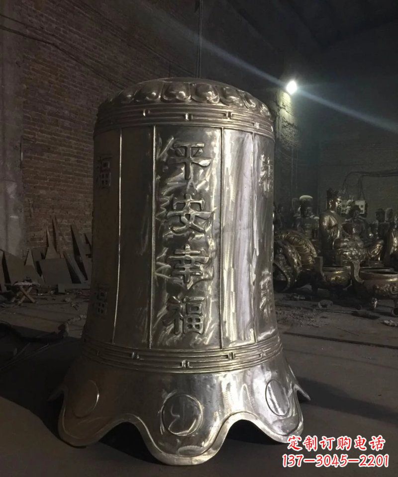 信阳卓越精湛,铜钟铸就平安幸福