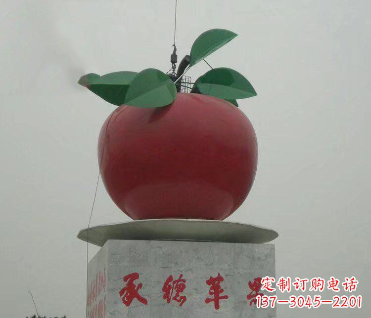 信阳精美苹果雕塑,给空间增添独特风格