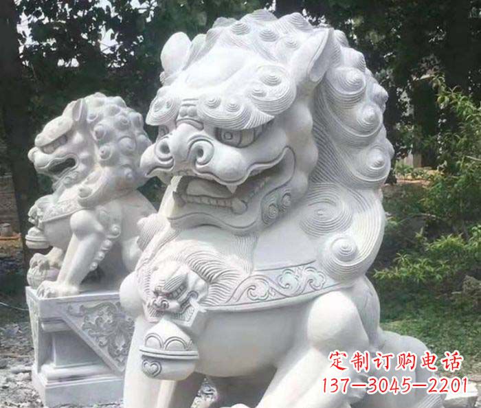 信阳中领雕塑:精致石雕狮子捕捉震撼动人的气势