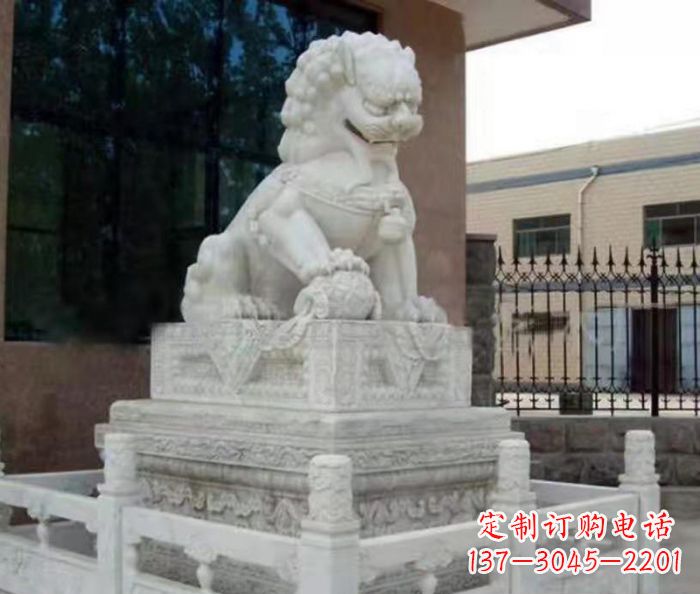 信阳宏伟雄浑的大理石狮子石雕