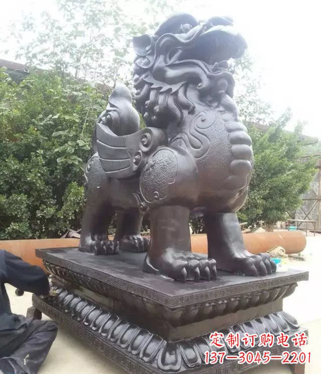 信阳山中领雕塑是一家多年经验丰富的雕塑定制厂…