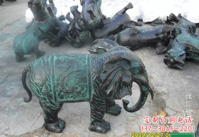 信阳精美青铜大象雕塑,极致线条优雅